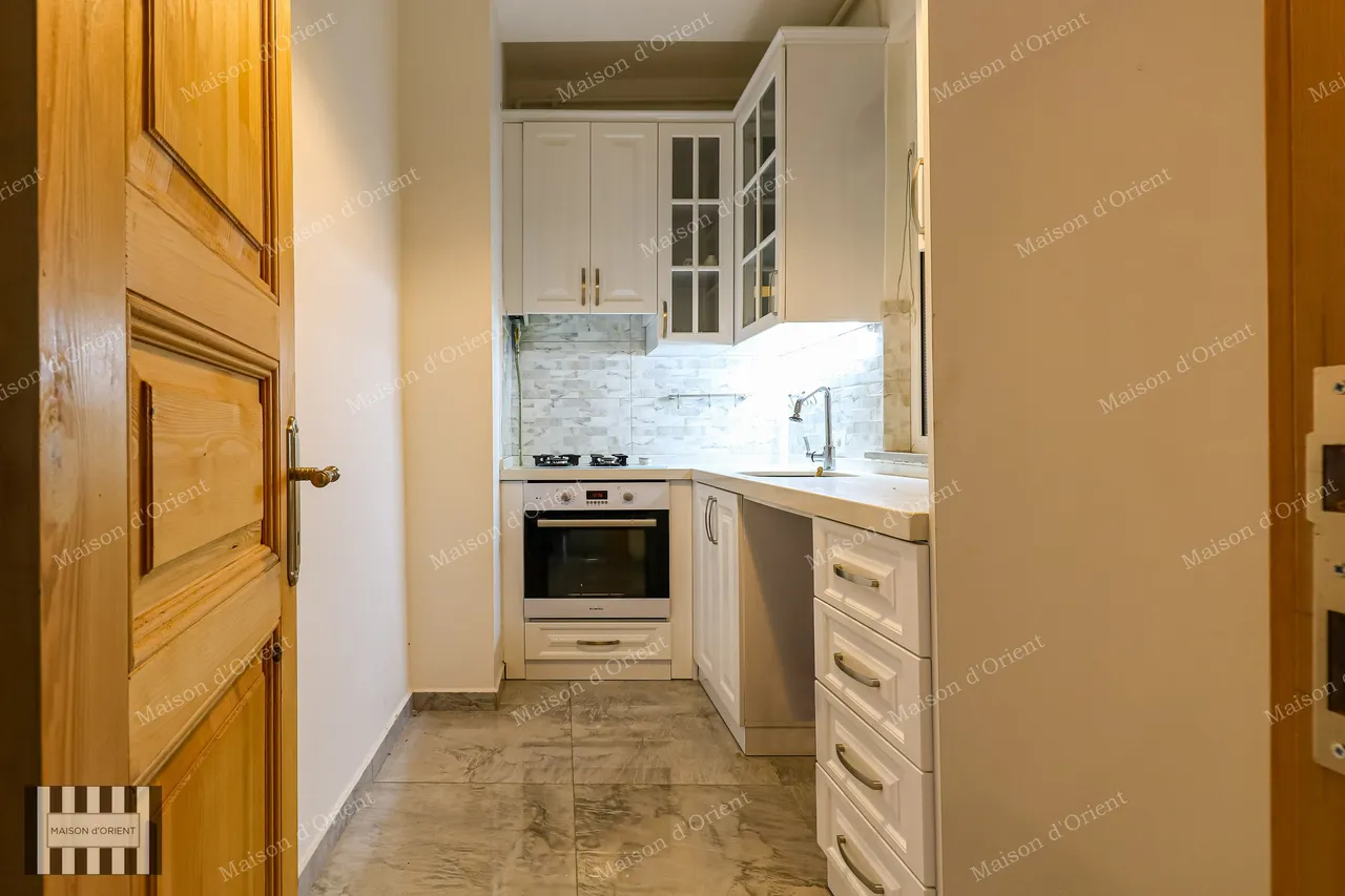 7-Storey Historical Building for Sale in Pera - 4