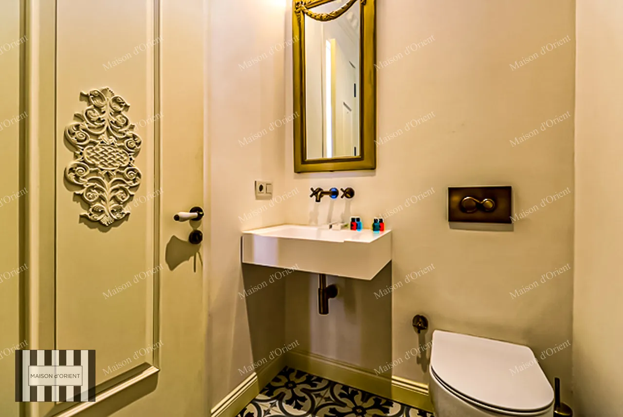 4-Storey Building with Garden for Sale in Balat - 4