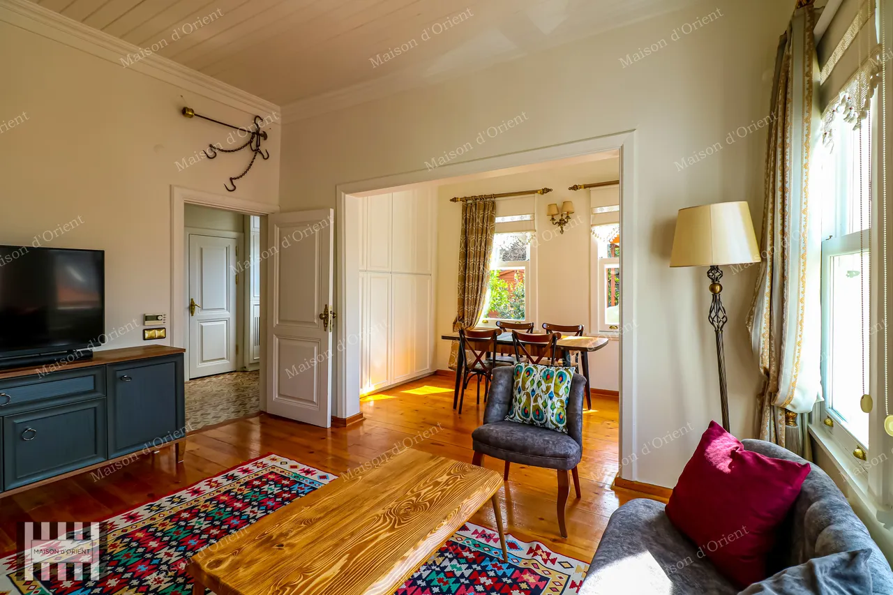 4+1 Historical House for Sale in Aynalı Çeşme - 3